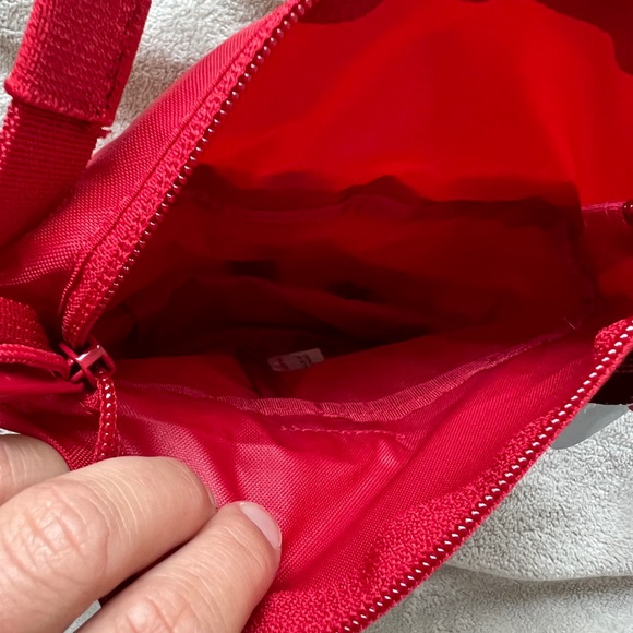 Supreme neck pouch - Picture 3 of 4